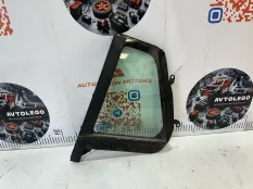 Форточка левая Volvo V60