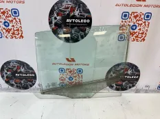 Стекло заднее левое BMW 116D