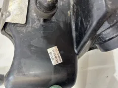 Корпус воздушного фильтра Audi A5