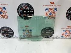 Стекло заднее левое Jaguar XE