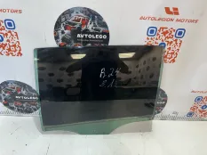 Стекло заднее левое Skoda Superb