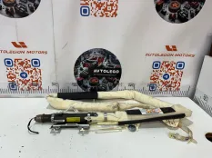 Шторка правая (Airbag) Jeep Grand Cherokee