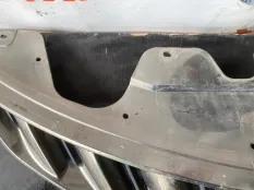 Решетка радиатора Nissan Murano
