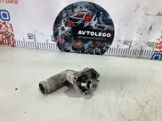 Корпус термостата Nissan Murano