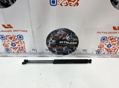 Амортизатор крышки багажника Jeep Grand Cherokee
