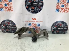 Кронштейн генератора VW Touareg