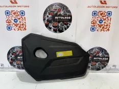 Декоративная крышка двигателя Ford Escape