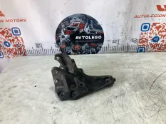 Кронштейн Infiniti QX56