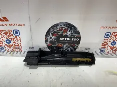 Кронштейн радиатора BMW X1