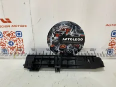 Кронштейн радиатора BMW X1