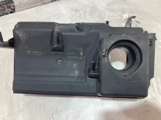 Корпус воздушного фильтра Volvo S60