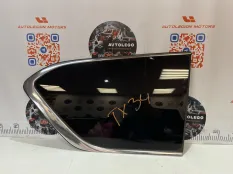 Форточка правая Infiniti QX56