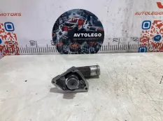 Корпус термостата Nissan Pathfinder