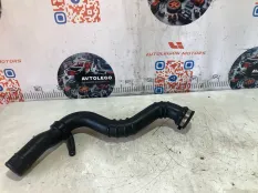 Патрубок охлаждения Ford Escape