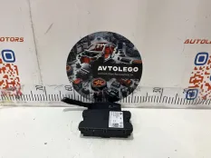 Блок управления стояночным тормозом VW Touareg