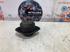 Подушка двигателя Mercedes benz R350