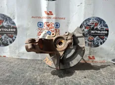 Кулак передний левый Ford Escape