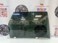 Стекло заднее правое Nissan Murano