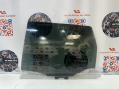 Стекло заднее левое Ford Escape