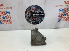 Кронштейн Mercedes benz R350