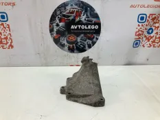 Кронштейн Mercedes benz R350