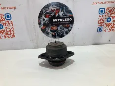Подушка двигателя Mercedes benz R350