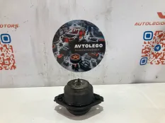Подушка двигателя Mercedes benz R350