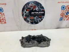 Крышка ГБЦ Mercedes benz GL450