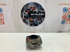 Подушка АКПП Mercedes benz GL450