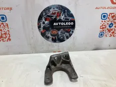 Кронштейн раздаточной коробки Volvo XC90