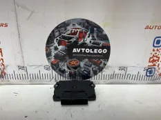 Блок управления стояночным тормозом VW Touareg