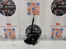 Замок двери задний правый Jaguar XJL