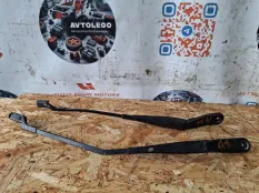 Поводки дворников Volvo S60