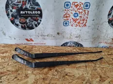 Поводки дворников Infiniti QX56