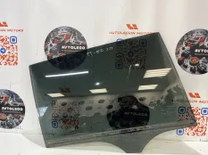 Стекло заднее правое Mercedes benz R350