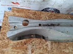 Усилитель бампера Volvo XC70