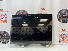 Стекло заднее левое Infiniti QX56