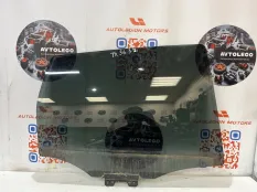 Стекло заднее правое Ford Escape