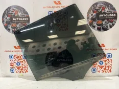 Стекло заднее правое Mercedes benz ML320