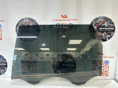 Стекло заднее левое Nissan Pathfinder