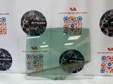 Стекло заднее левое Volvo S60