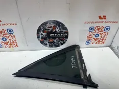 Форточка левая Mercedes benz ML320