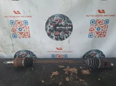 Полуось задняя левая Land Rover Range Rover Evoque