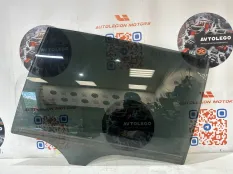 Стекло заднее левое Mercedes benz R350