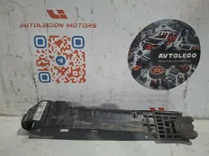 Кронштейн радиатора BMW X3