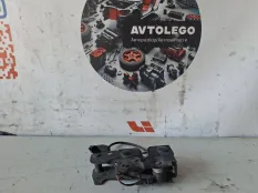 Замок капота Audi Q7