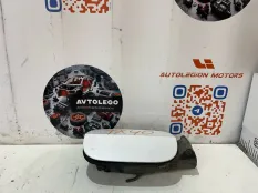 Лючок бензобака Volvo S90