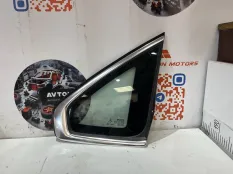 Форточка правая Volvo S90