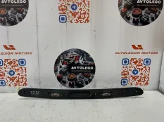 Накладка крышки багажника Volvo S60