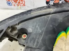 Фара левая Land Rover Range Rover Sport